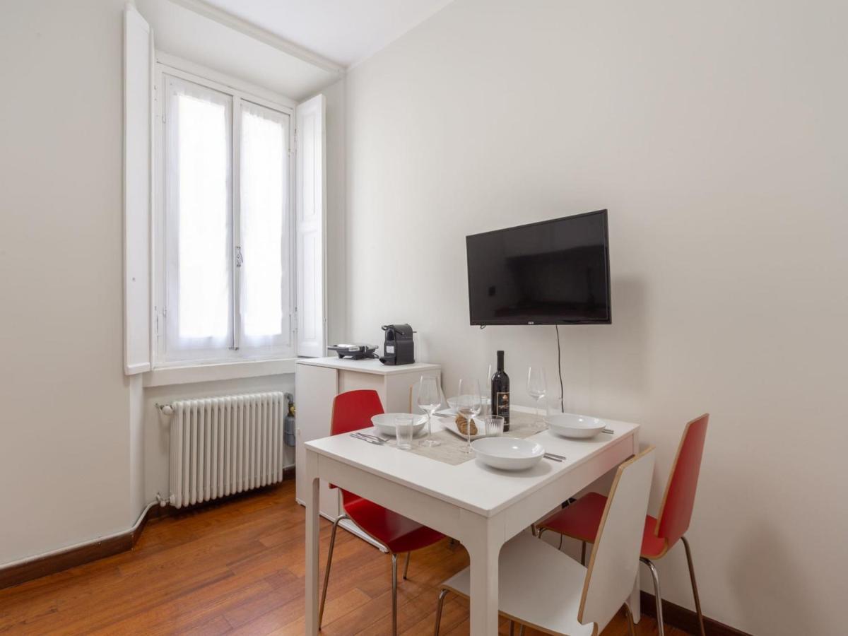 The Rent - Spacious Two-bedroom In Porta Romana Appartement *