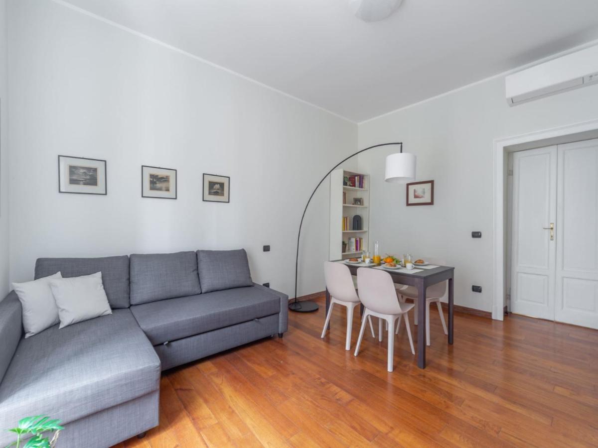 The Rent - Spacious Two-bedroom In Porta Romana Appartement