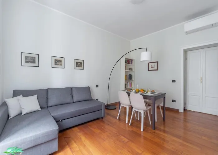 The Best Rent - Spacious Two-Bedroom Apartment In Porta Romana